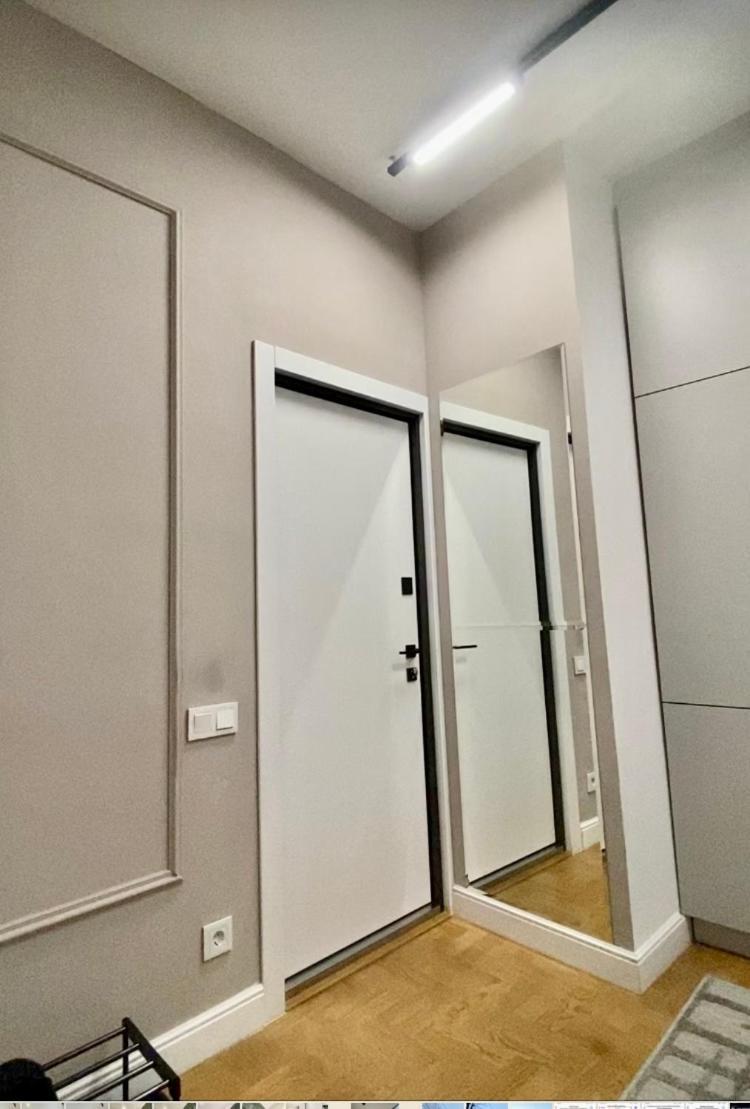 Favorit Apartments 2 Кім Безкоштовна Парковка Центр З Балконом Не Далеко Від Ж Д Вокзалу Звітні Документи Lviv Exterior photo